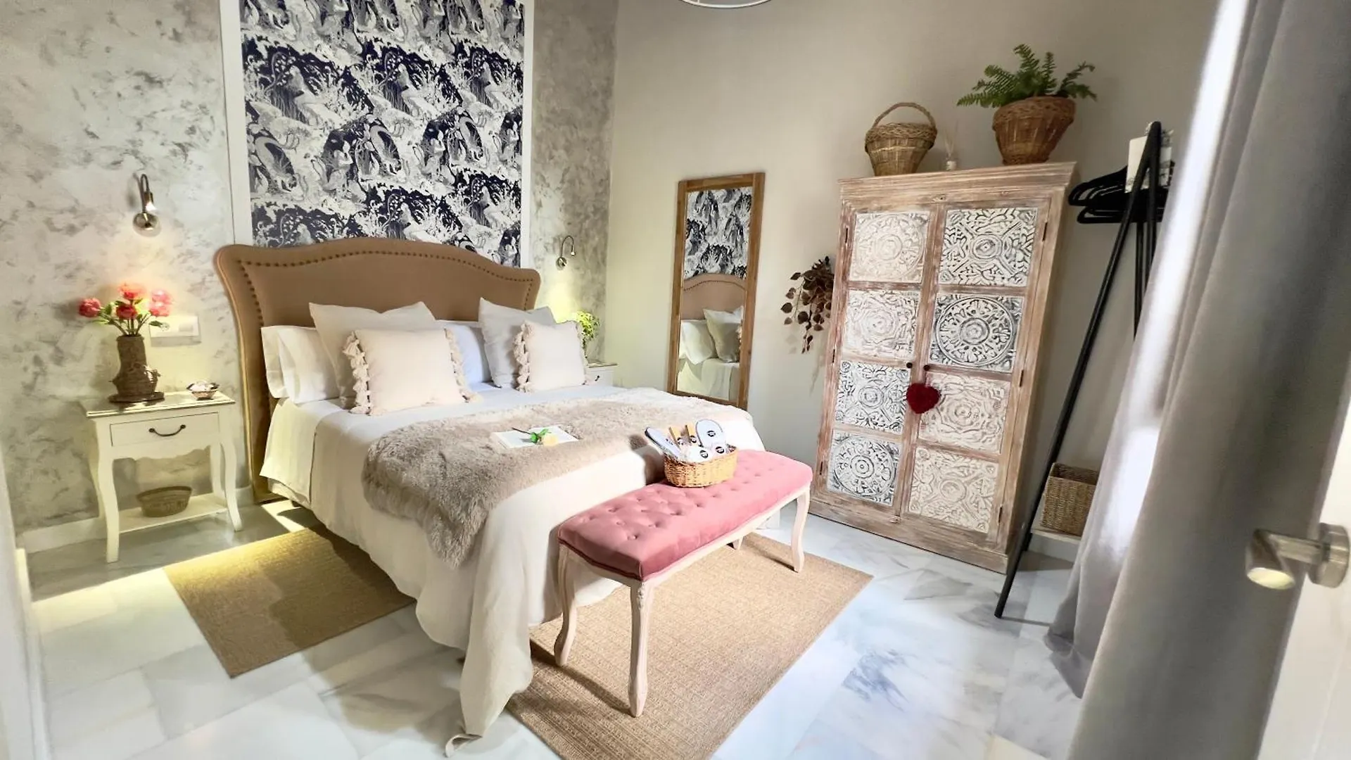 Wehostcostaluz Le Petit Palace Catedral Con Parking Gratuito Jerez de la Frontera Apartment