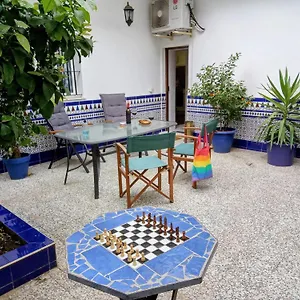 Appartement Casa Valientes B - Free Private Parking, Patio, Wifi & Ac, Jerez de la Frontera
